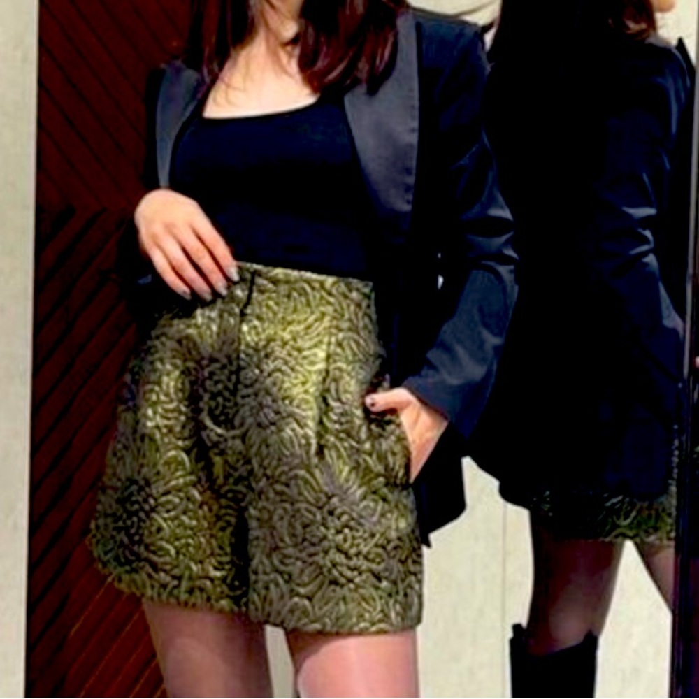 New  ZARA High Waist Brocade Shorts Front Pleats Metallic